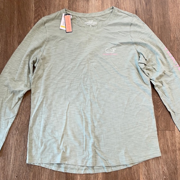 Vineyard Vines Shirt - Picture 2 of 5